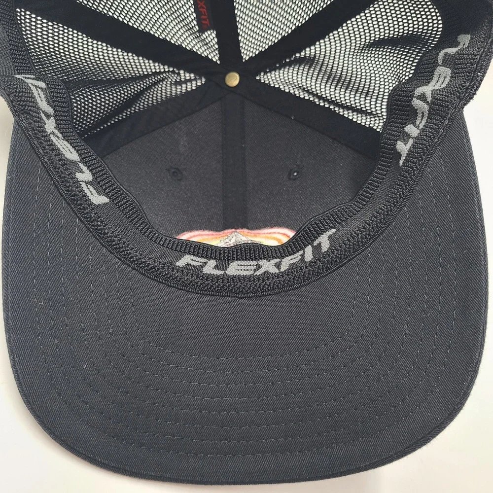 Volcom Hat Fitted One Size Trucker Mesh Black Hawaii Stone Rainbow Surf Skate